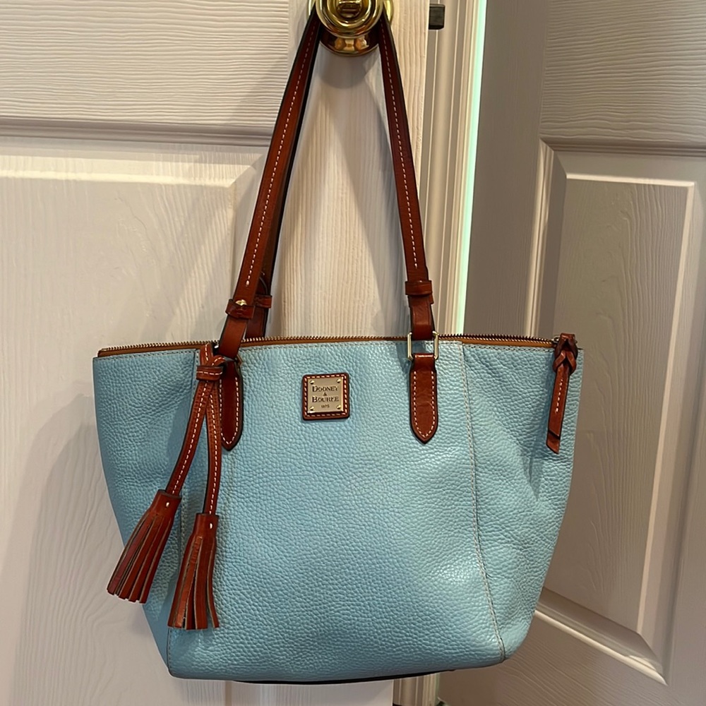 Dooney $ Bourke purse